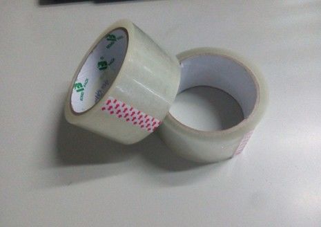 Durable Viscosity BOPP Packaging Tape Smooth No Discoloration supplier